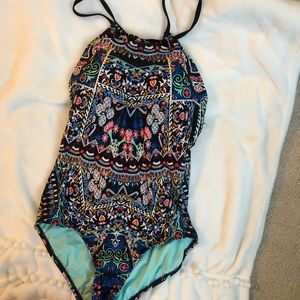 Beautiful one piece!